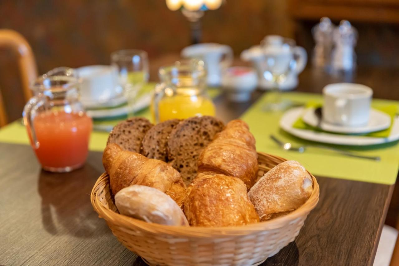 Hotel Le Cor De Chasse Saint-Hubert Εξωτερικό φωτογραφία