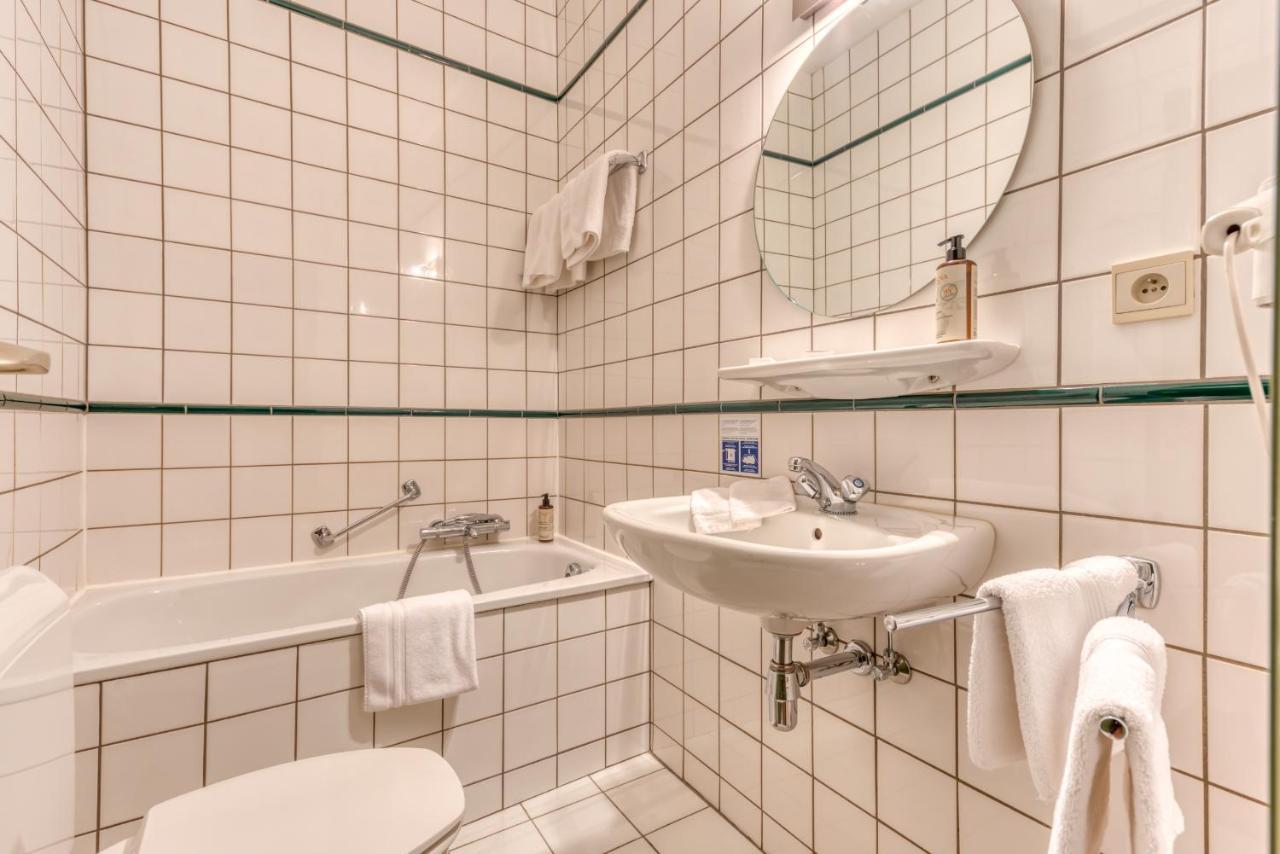 Hotel Le Cor De Chasse Saint-Hubert Εξωτερικό φωτογραφία