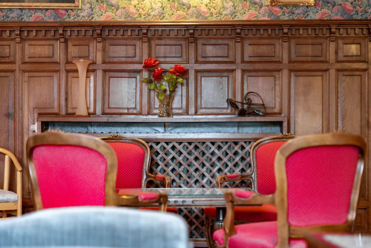 Hotel Le Cor De Chasse Saint-Hubert Εξωτερικό φωτογραφία