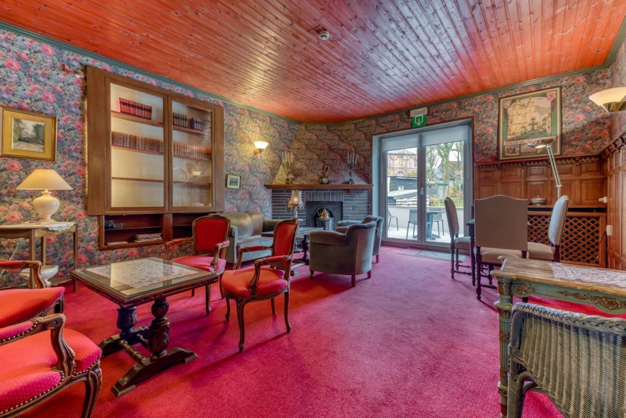 Hotel Le Cor De Chasse Saint-Hubert Εξωτερικό φωτογραφία