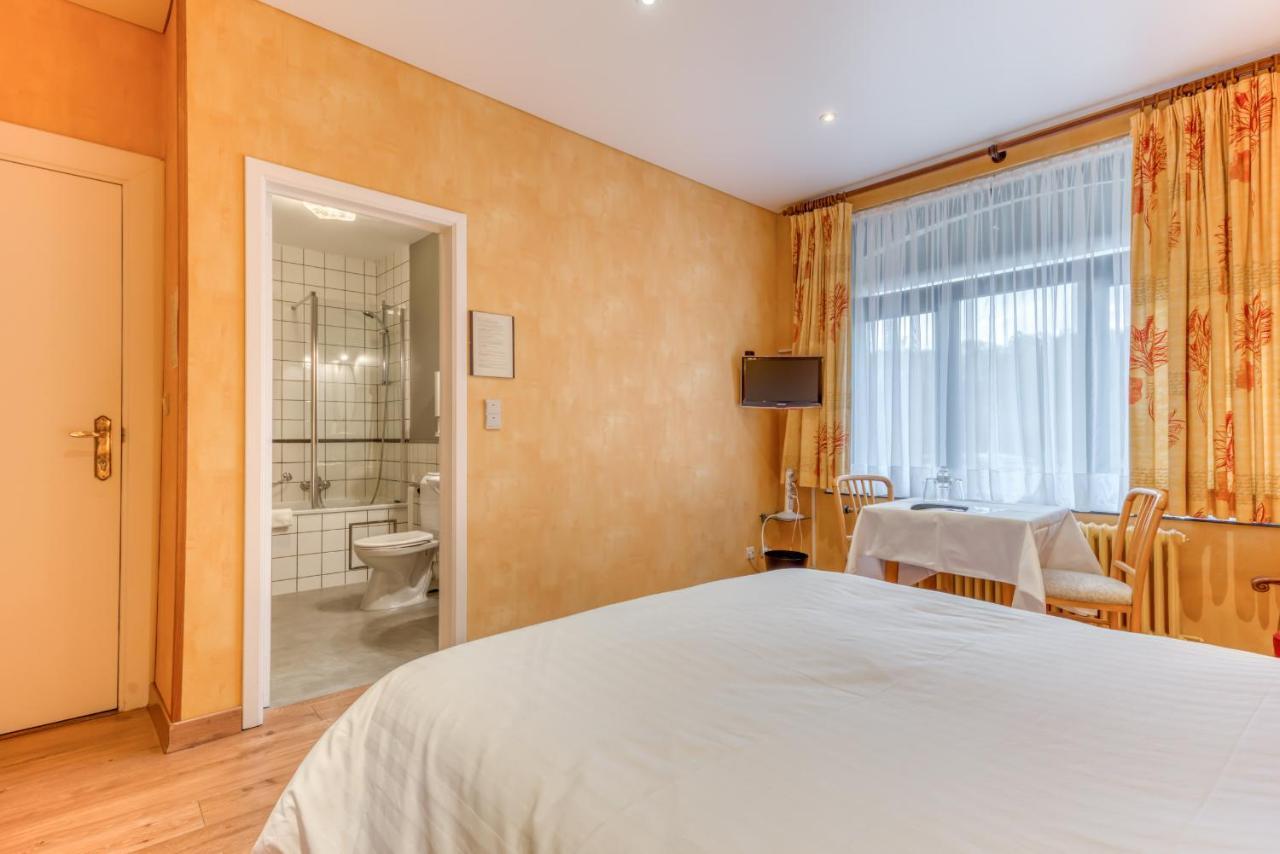 Hotel Le Cor De Chasse Saint-Hubert Εξωτερικό φωτογραφία
